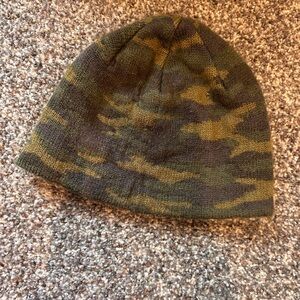 Boys one size camo beanie